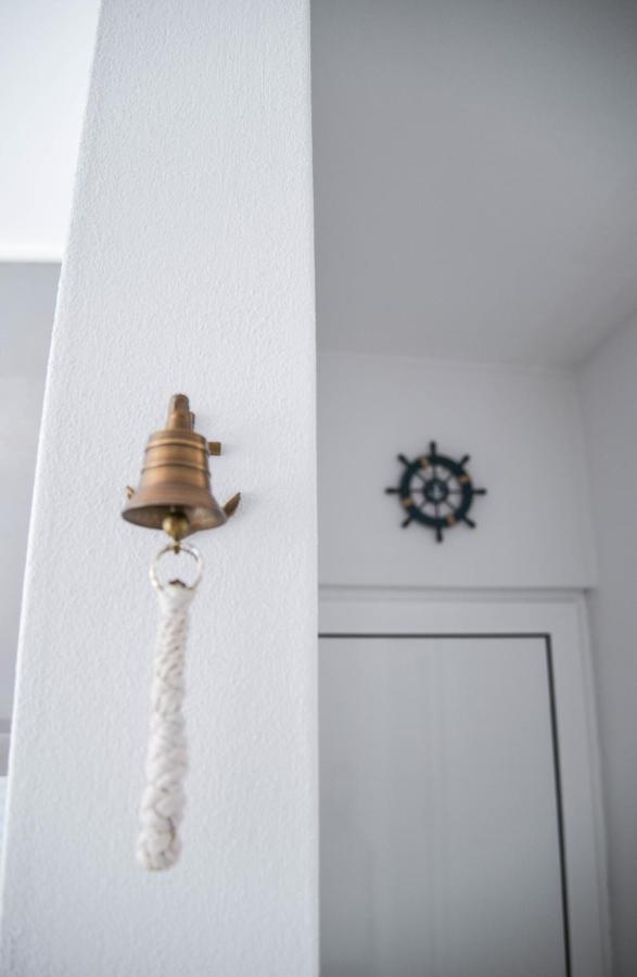 Sailor'S House Hostel Лагос Екстериор снимка